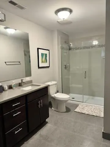4 Bedroom Sleeps 20 People * Chicago